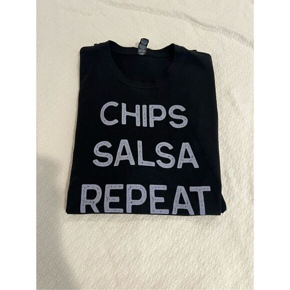 Bella Canvas "Chips, Salsa, Repeat" black Tee size large - Picture 1 of 6